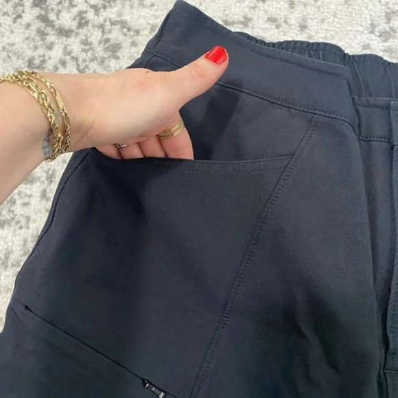 LL Bean shorts hiking cycling black medium - Picture 2 of 11